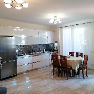 Center Apartamento Shkodër